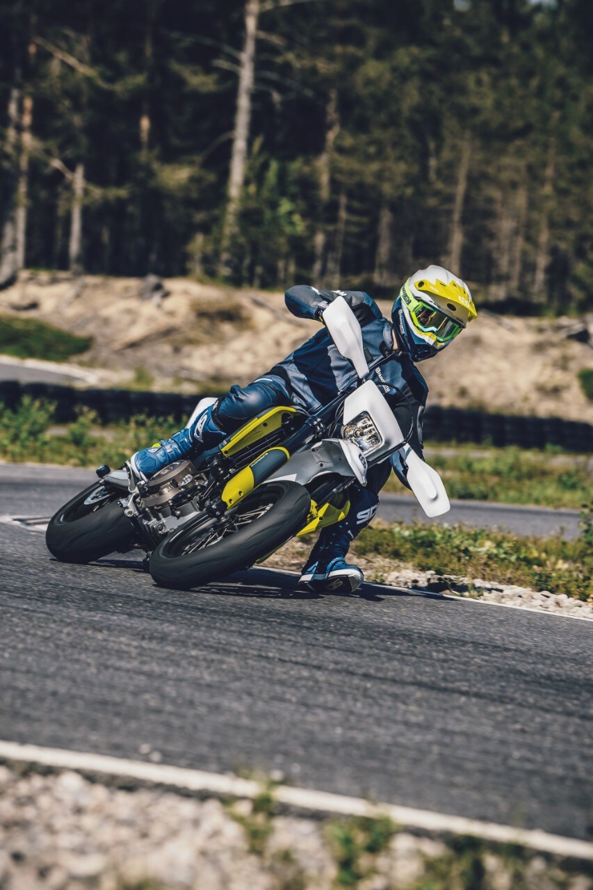 Husqvarna 701 Supermoto e 701 Enduro: in vendita le 2020